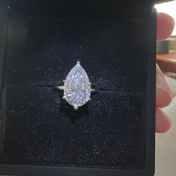 3.05ct pear shaped diamond solitaire ring in 14k white gold size 5.5 US - Picture 1 of 6